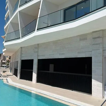 Blue Wave - Triple Swimming Pool *