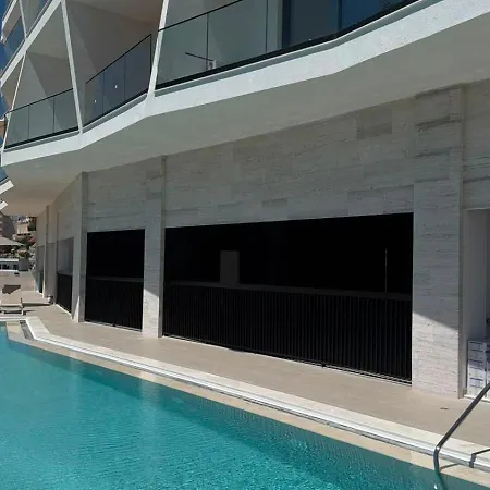 Blue Wave - Triple Swimming Pool Апартаменты Саранда
