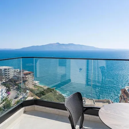 Blue Wave - Triple Swimming Pool Апартаменты *