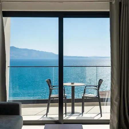 Blue Wave - Triple Swimming Pool Sarandë